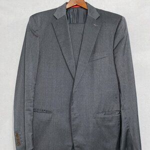 Isaia Men's Luxury Suit!